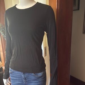NWT Z supply size small Black Long Sleeve Women's Top